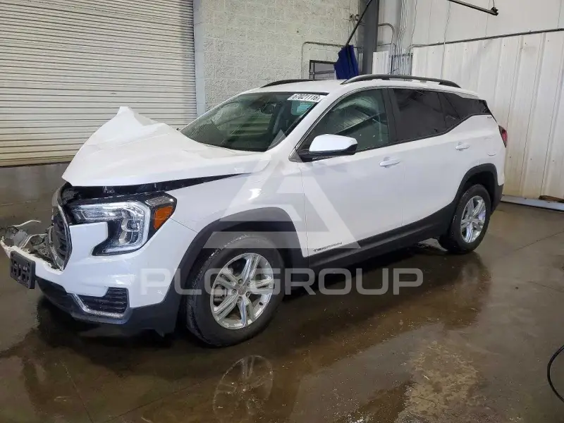 2023 GMC TERRAIN photo