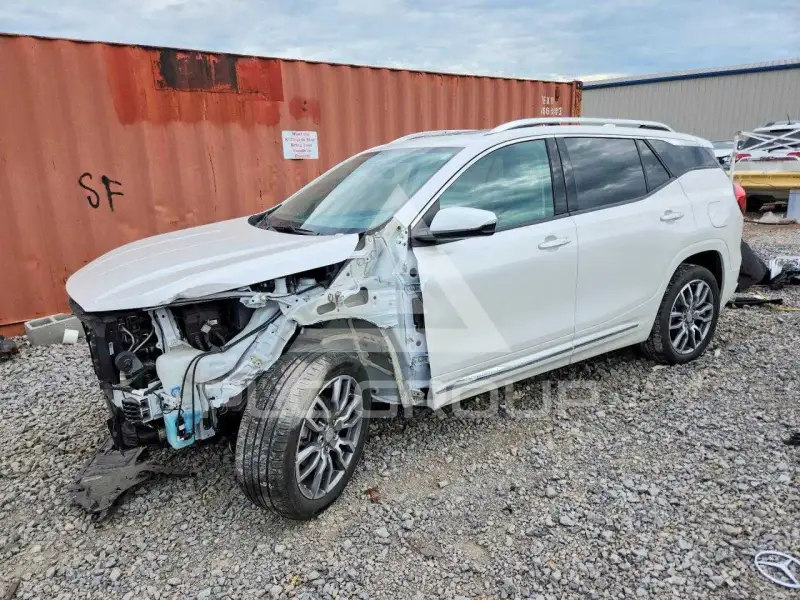 2023 GMC TERRAIN фото