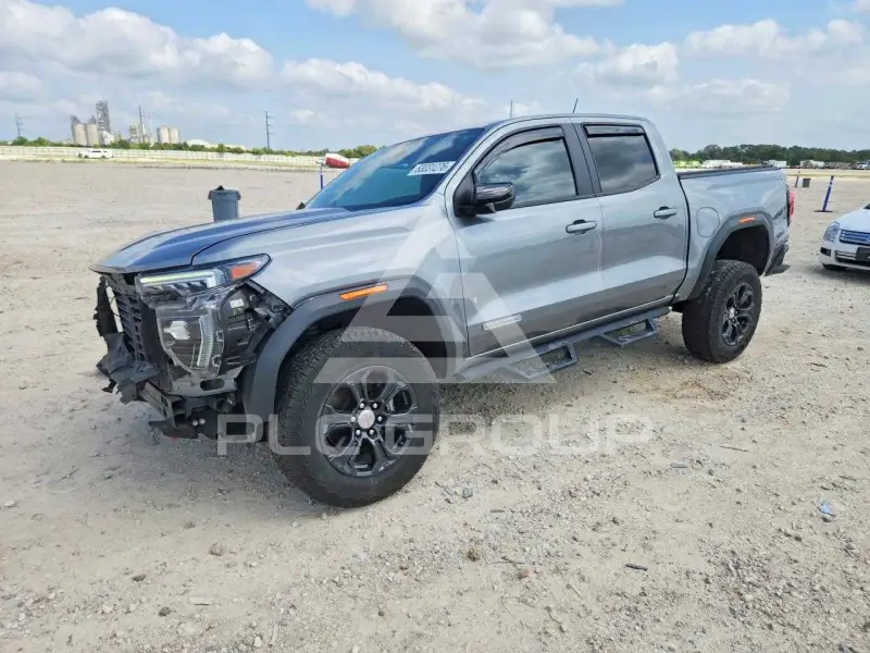 2023 GMC CANYON photo