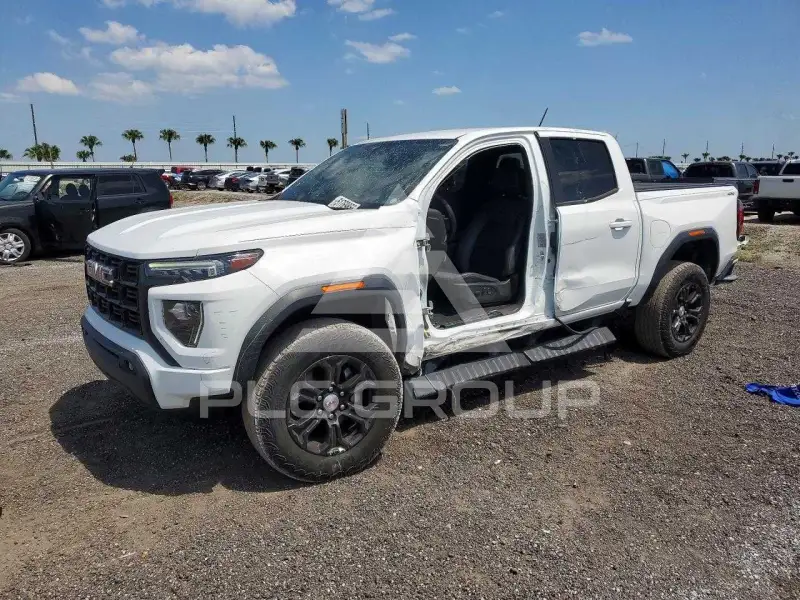 2023 GMC CANYON photo