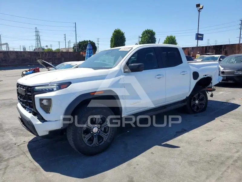2023 GMC CANYON фото