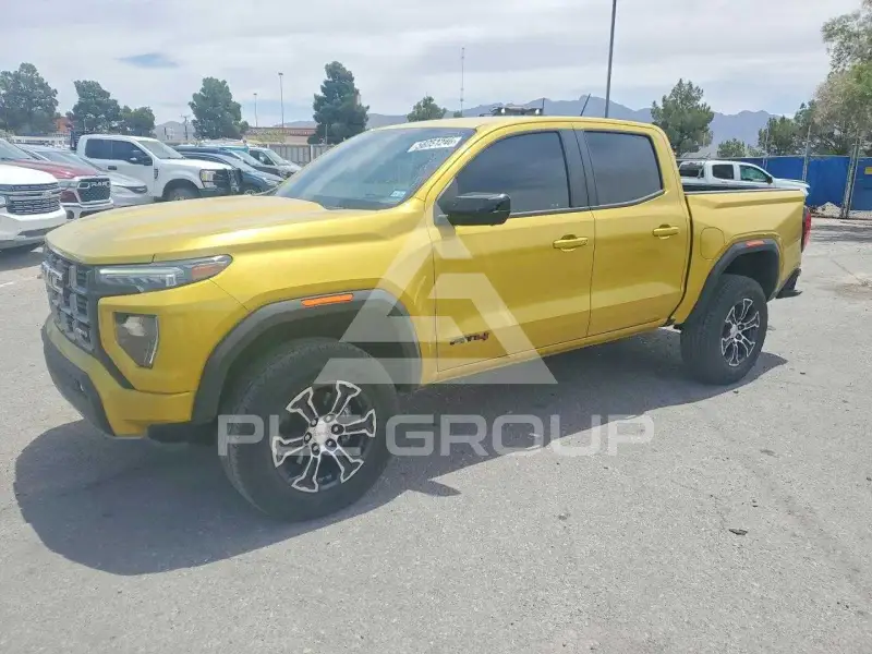 2023 GMC CANYON photo