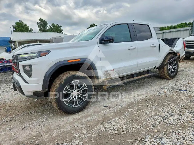 2023 GMC CANYON фото