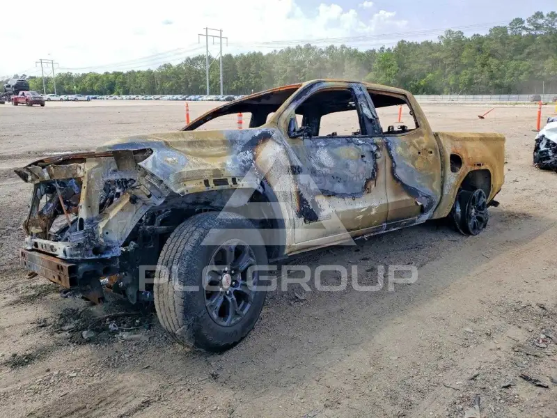 2023 GMC CANYON photo