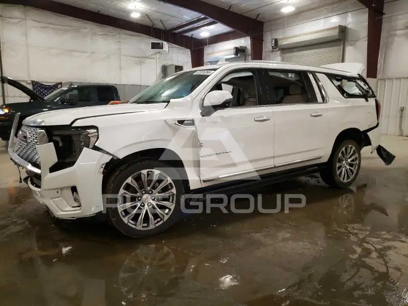 2023 GMC YUKON фото