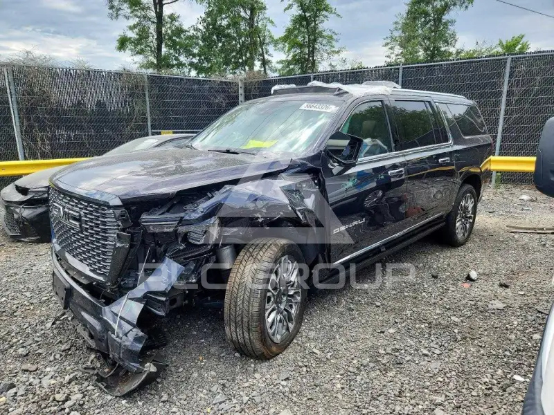 2023 GMC YUKON photo