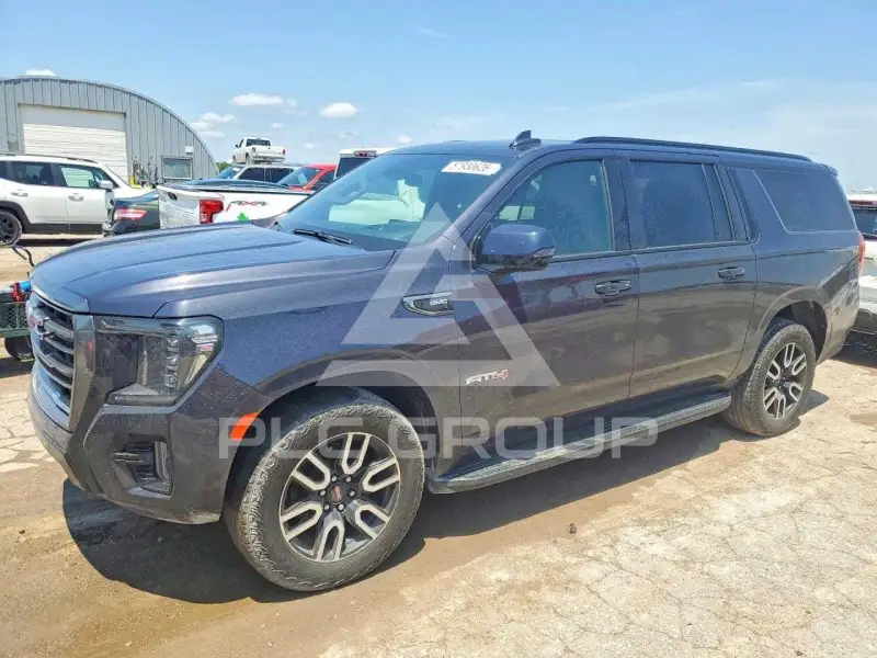2023 GMC YUKON фото