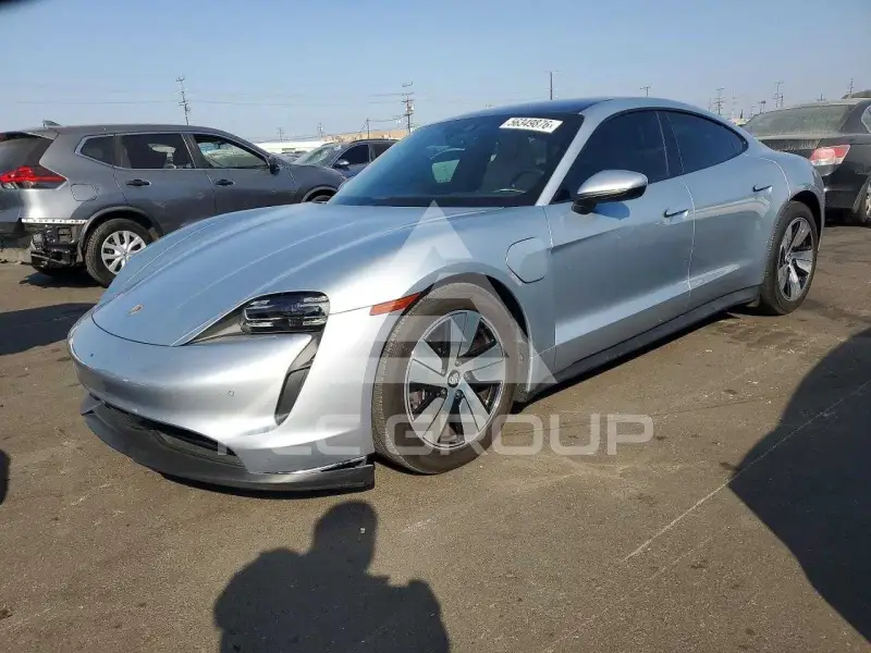2023 Porsche Taycan photo