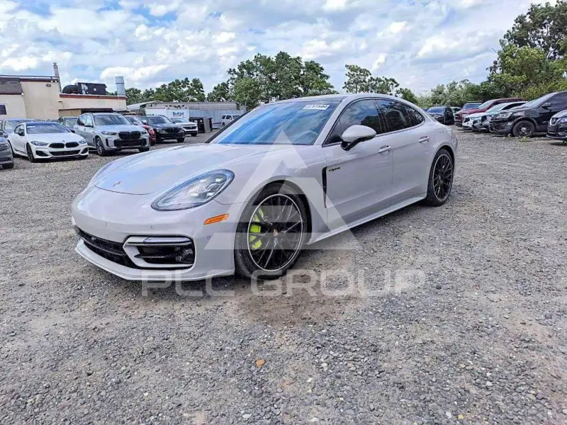 2023 Porsche Panamera фото