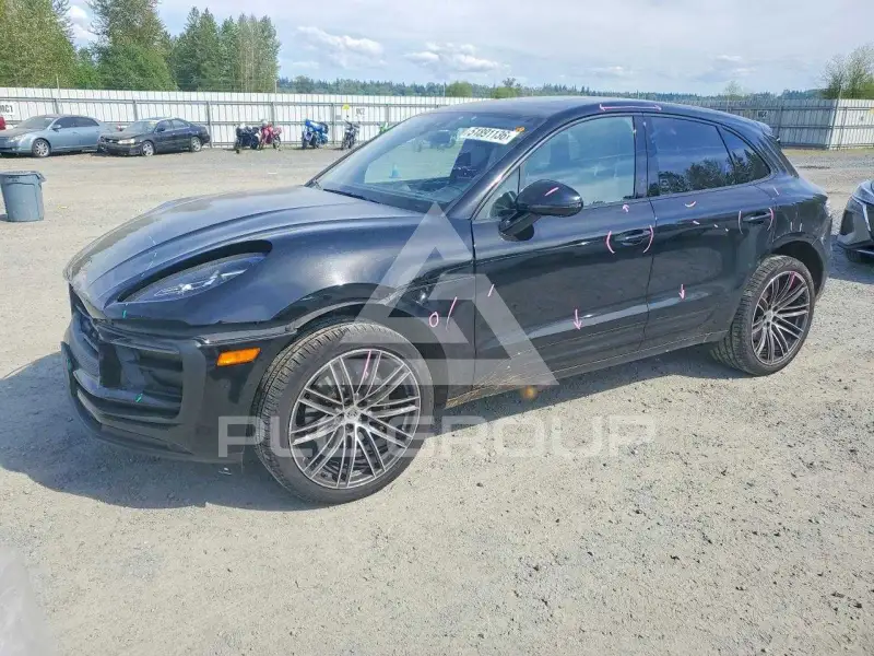 2023 Porsche MACAN photo