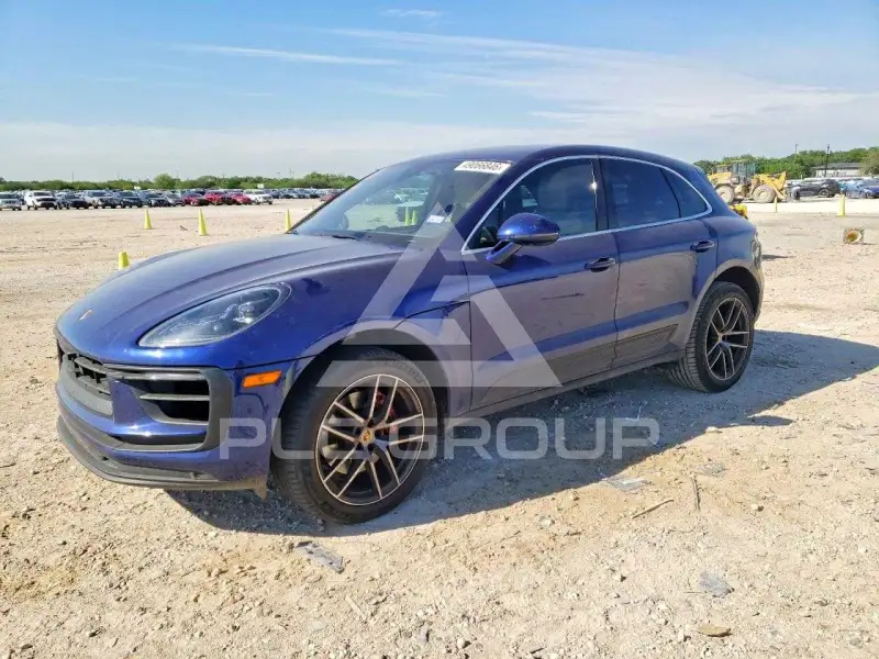 2023 Porsche MACAN photo