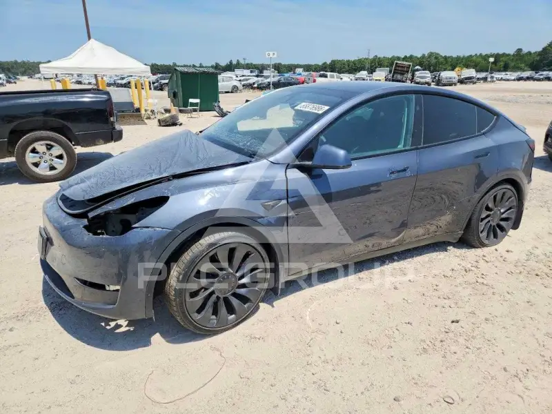 2023 Tesla Model Y фото