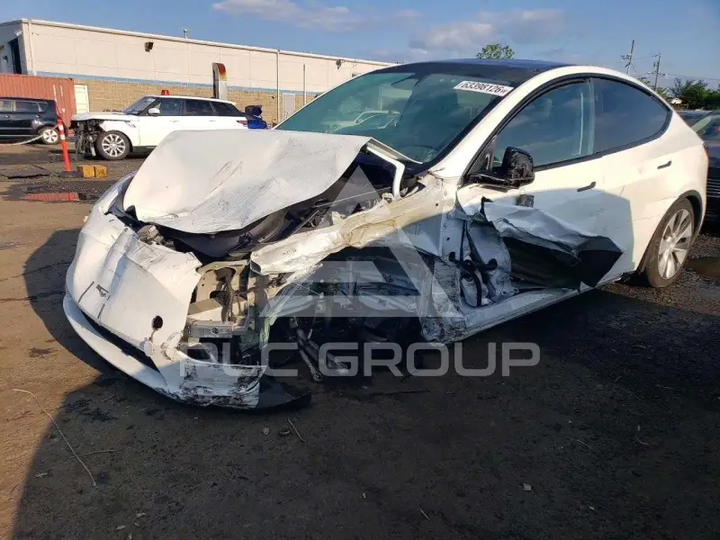 2023 Tesla Model Y фото