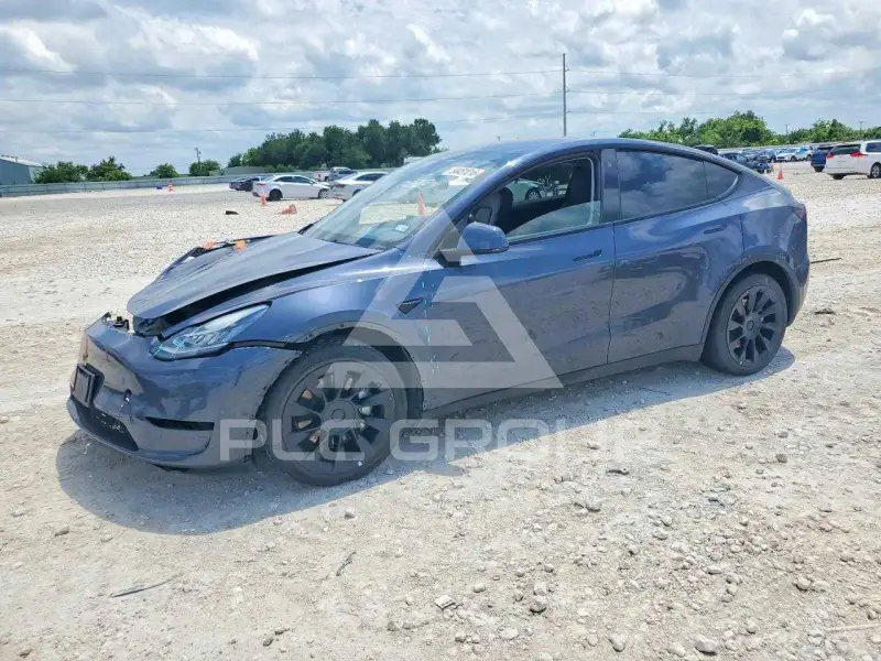 2023 Tesla Model Y фото