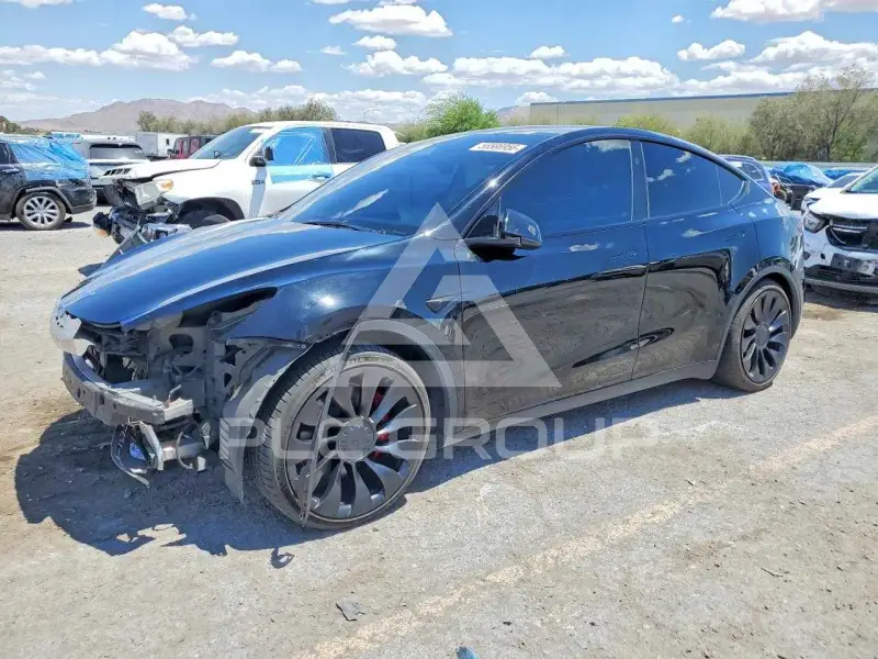 2023 Tesla Model Y фото