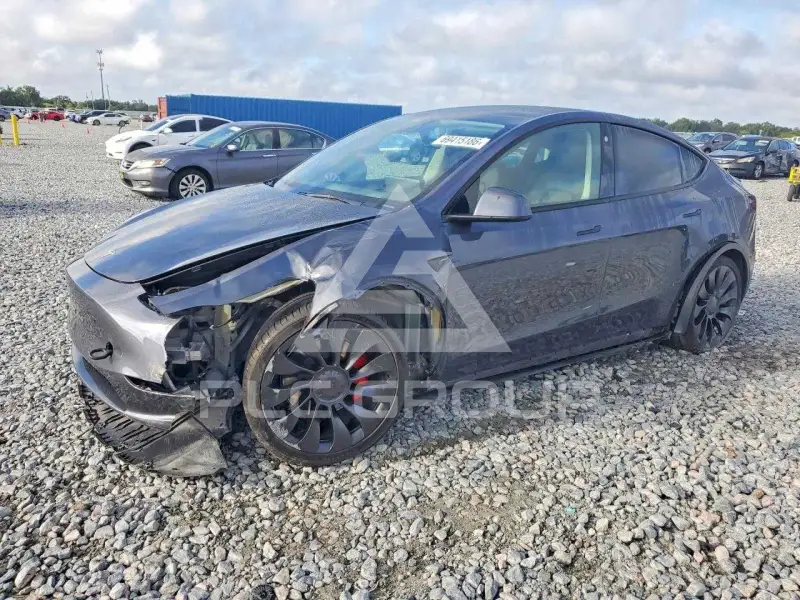 2023 Tesla Model Y фото