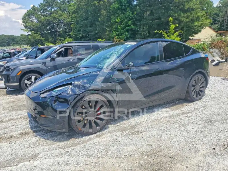 2023 Tesla Model Y фото