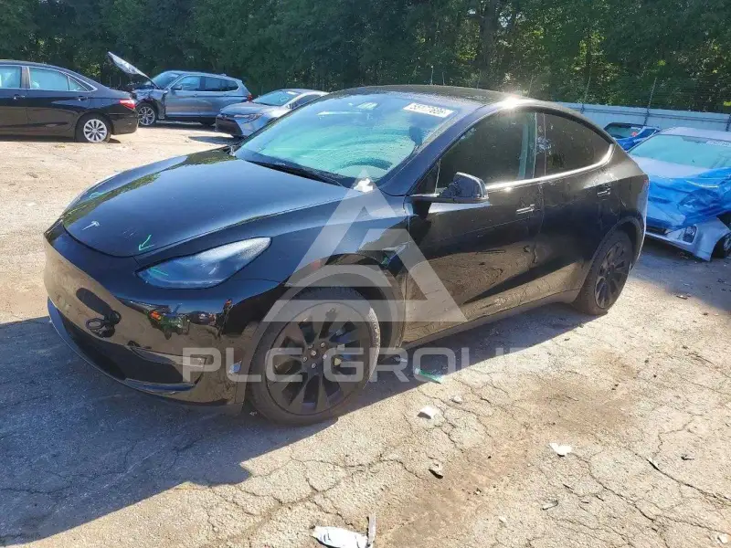 2023 Tesla Model Y фото