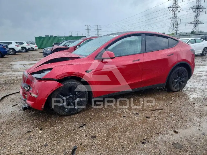 2023 Tesla Model Y фото