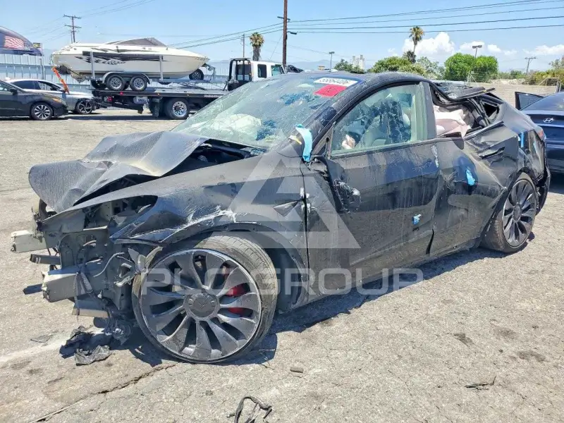 2023 Tesla Model Y фото