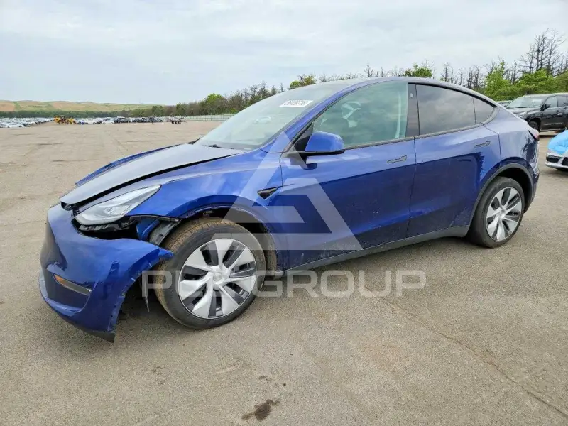 2023 Tesla Model Y фото