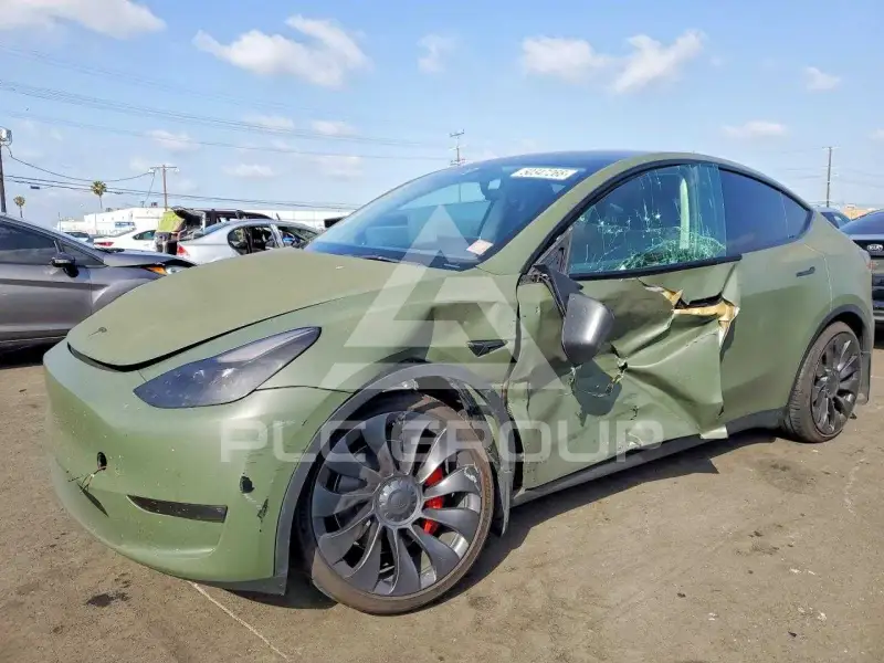 2023 Tesla Model Y фото