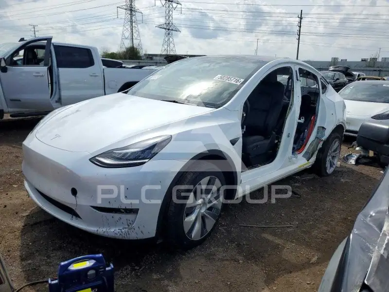 2023 Tesla Model Y фото