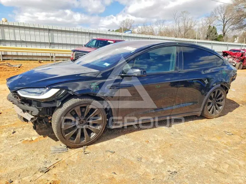 2023 Tesla Model X фото