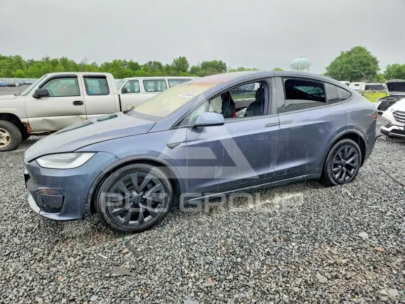 2023 Tesla Model X фото