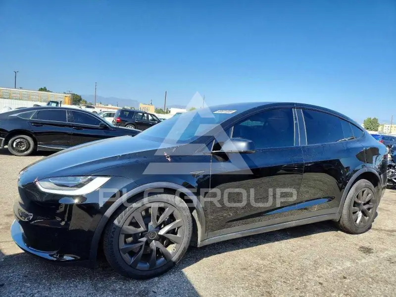 2023 Tesla Model X фото