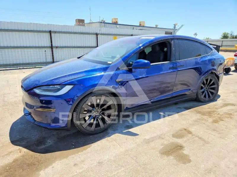 2023 Tesla Model X фото