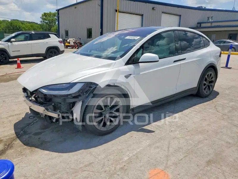 2023 Tesla Model X фото