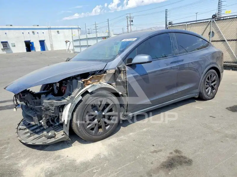 2023 Tesla Model X фото