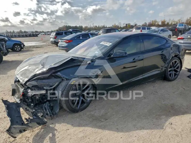 2023 Tesla Model S фото