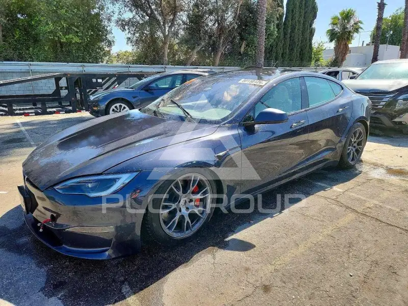 2023 Tesla Model S фото