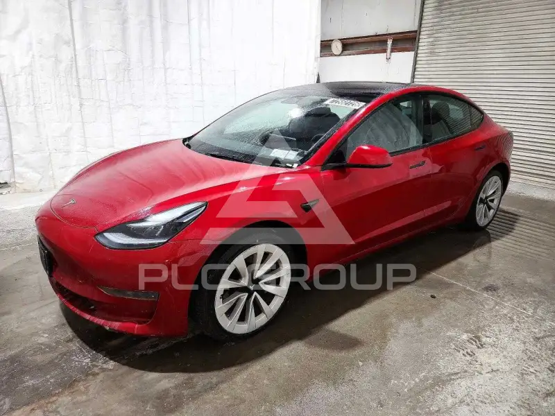 2023 Tesla Model 3 фото