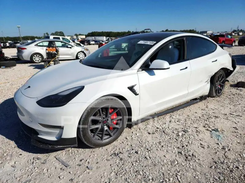 2023 Tesla Model 3 фото