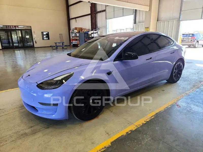 2023 Tesla Model 3 фото