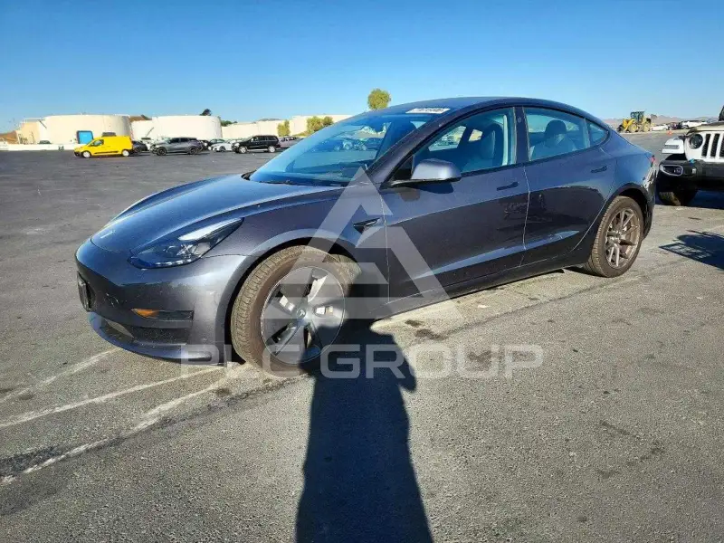2023 Tesla Model 3 photo