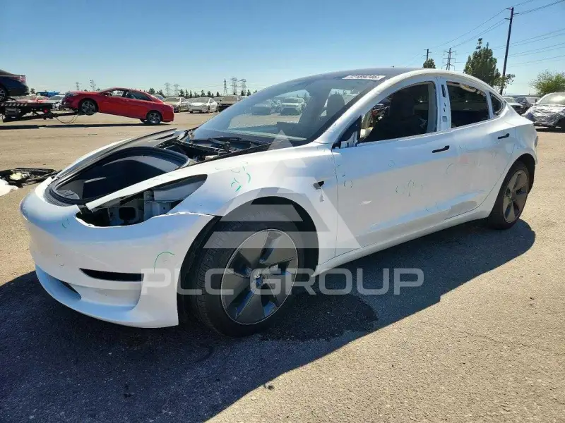 2023 Tesla Model 3 фото