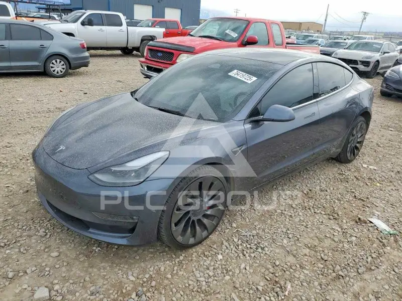 2023 Tesla Model 3 фото