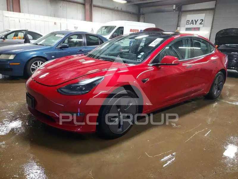 2023 Tesla Model 3 фото