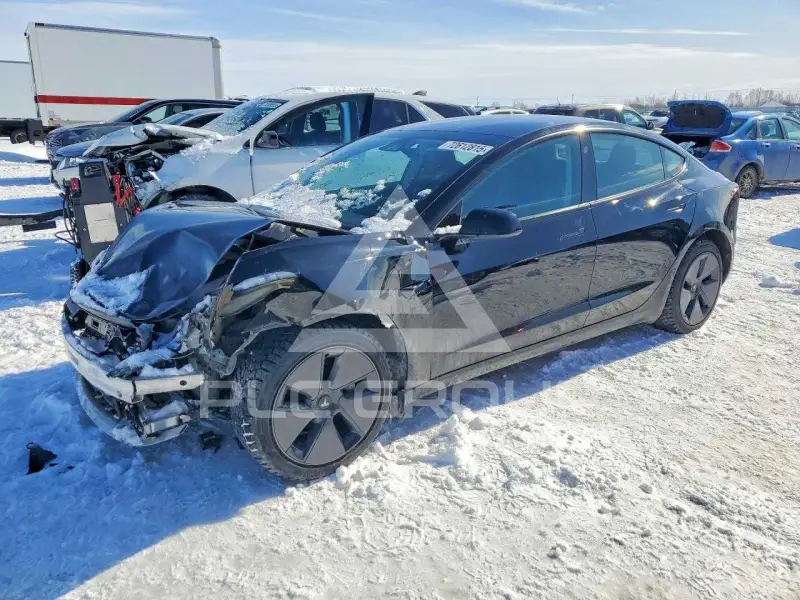 2023 Tesla Model 3 фото