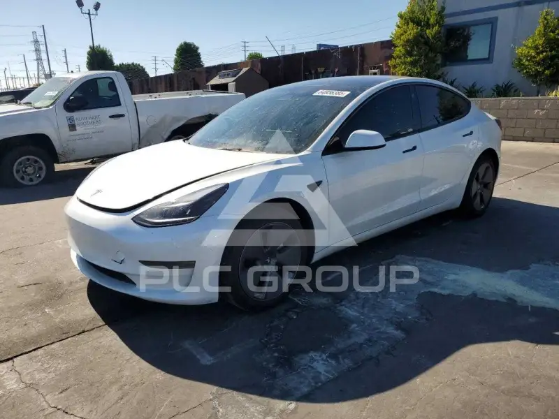 2023 Tesla Model 3 фото