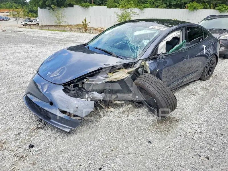 2023 Tesla Model 3 фото