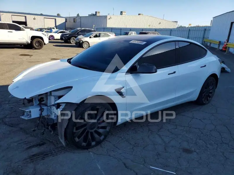 2023 Tesla Model 3 фото