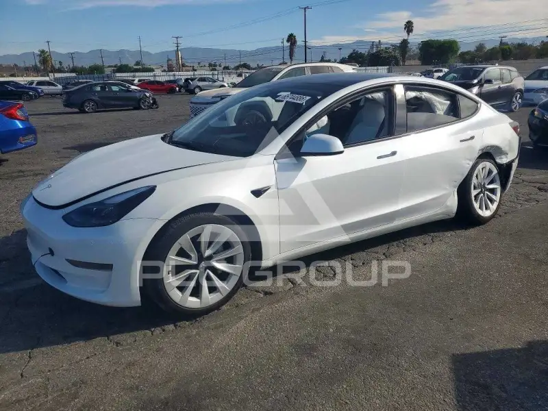 2023 Tesla Model 3 photo
