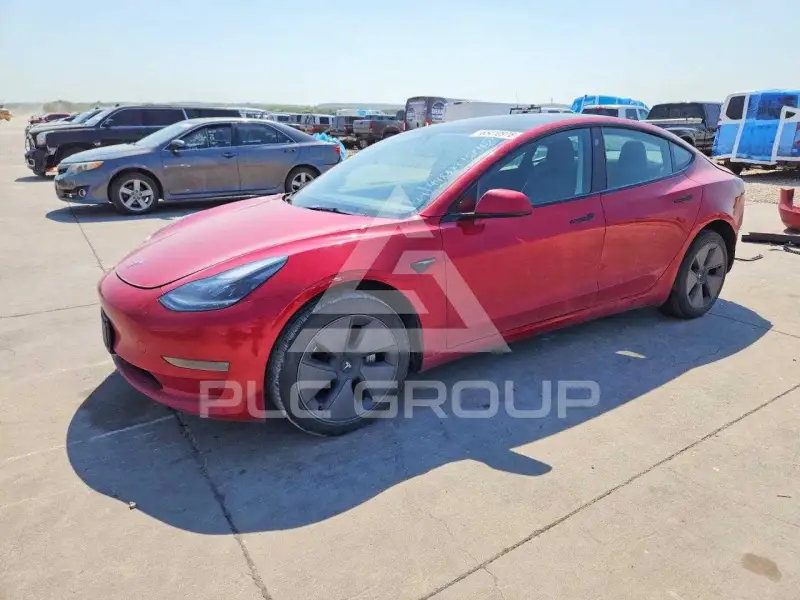 2023 Tesla Model 3 фото