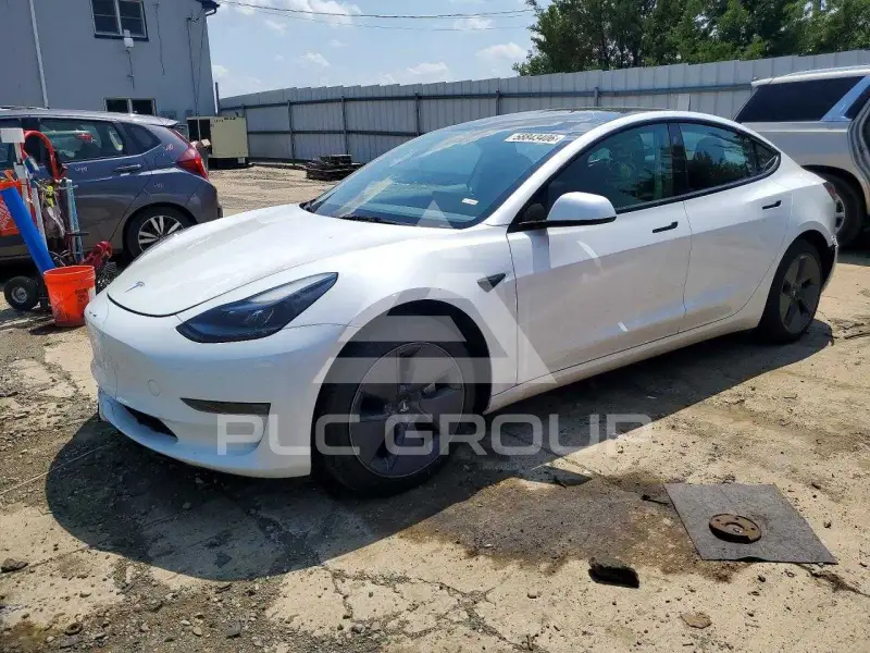 2023 Tesla Model 3 фото