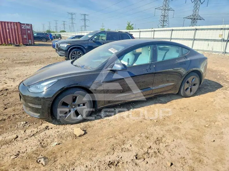 2023 Tesla Model 3 фото